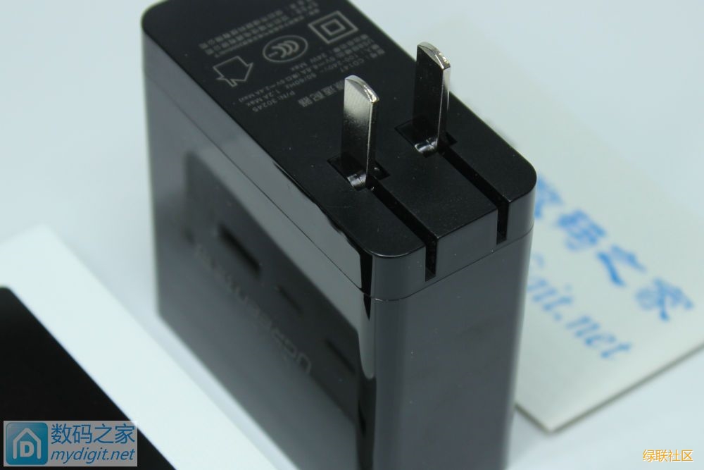幼身段大能量-南宫电子游戏四口充电器CD147评测拆解 幼身段大能量-南宫电子游戏四口充电器CD147评测拆解