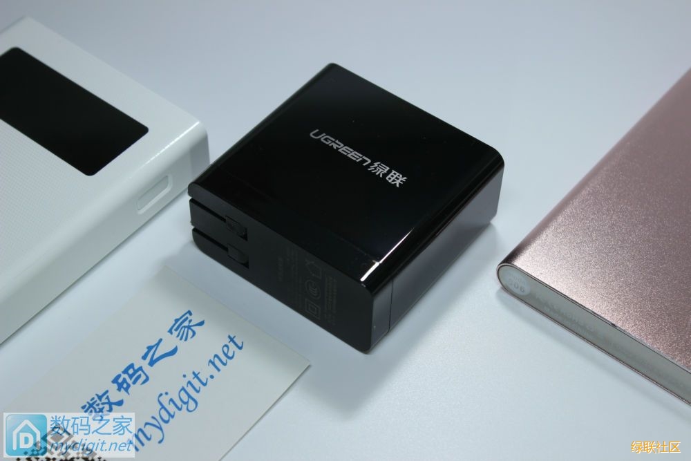 幼身段大能量-南宫电子游戏四口充电器CD147评测拆解 幼身段大能量-南宫电子游戏四口充电器CD147评测拆解