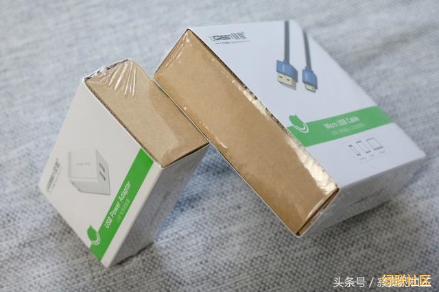 UGREEN南宫电子游戏-品质新履历,数码选南宫电子游戏 观光充电套装,双口充电头+牛仔数据线